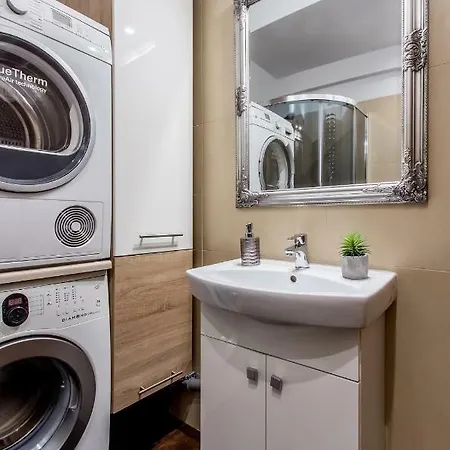 Clicktheflat Tamka Street Διαμέρισμα *