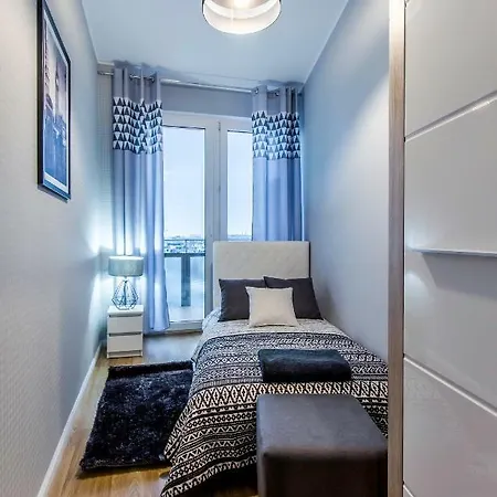 Clicktheflat Tamka Street